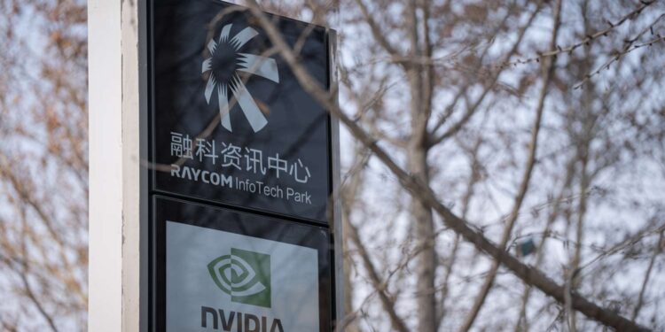 Strategi Nvidia Menyiasati Regulasi AS untuk Menjual GPU RTX 50 di China