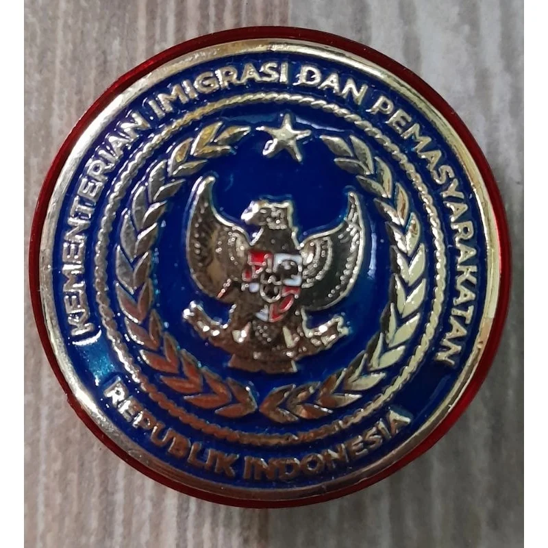 Peran pemerintah dan regulasi